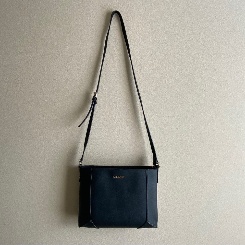 CALVIN KLEIN Leather Shoulder Purse